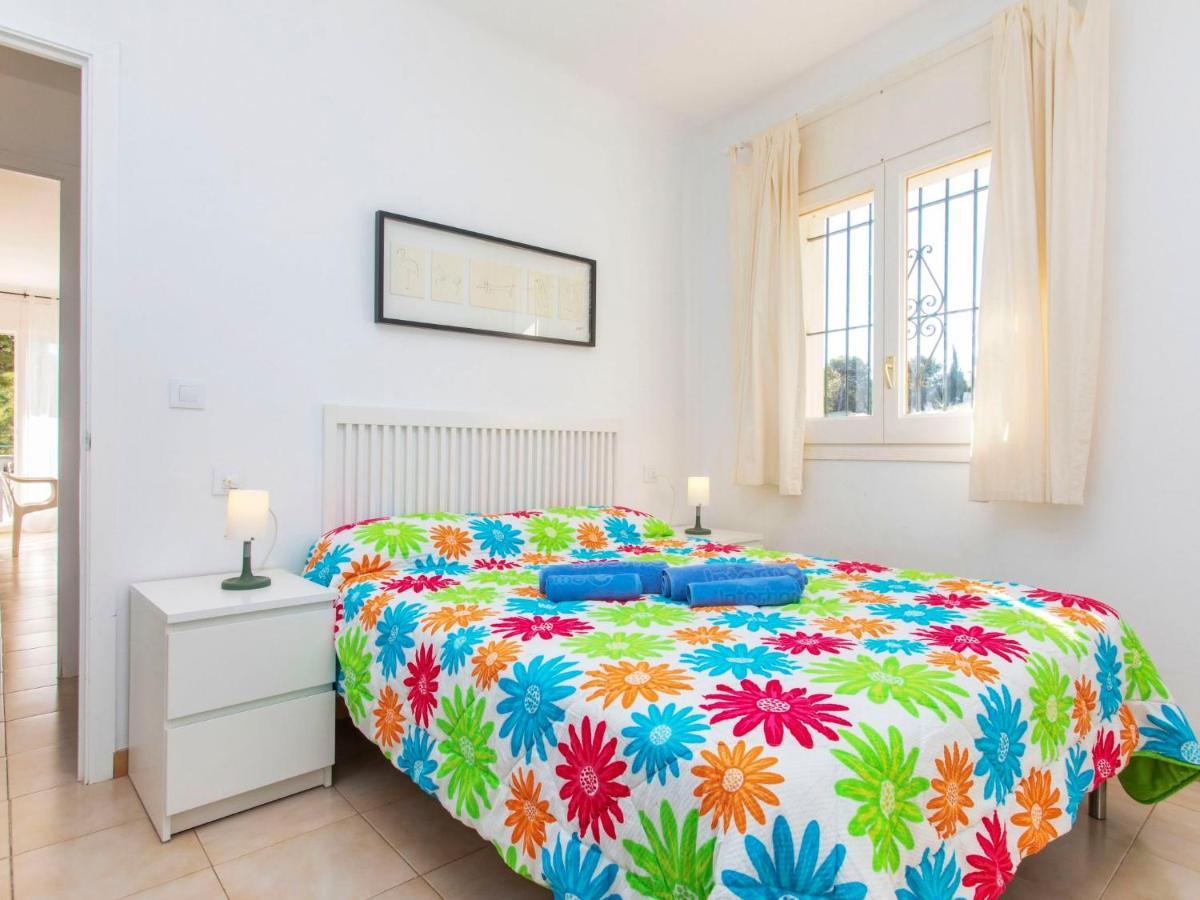 Cap Ras By Interhome Apartamento Llançà