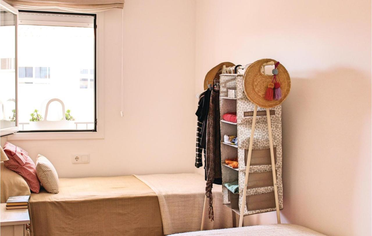 Apartamento Amazing In With Kitchen