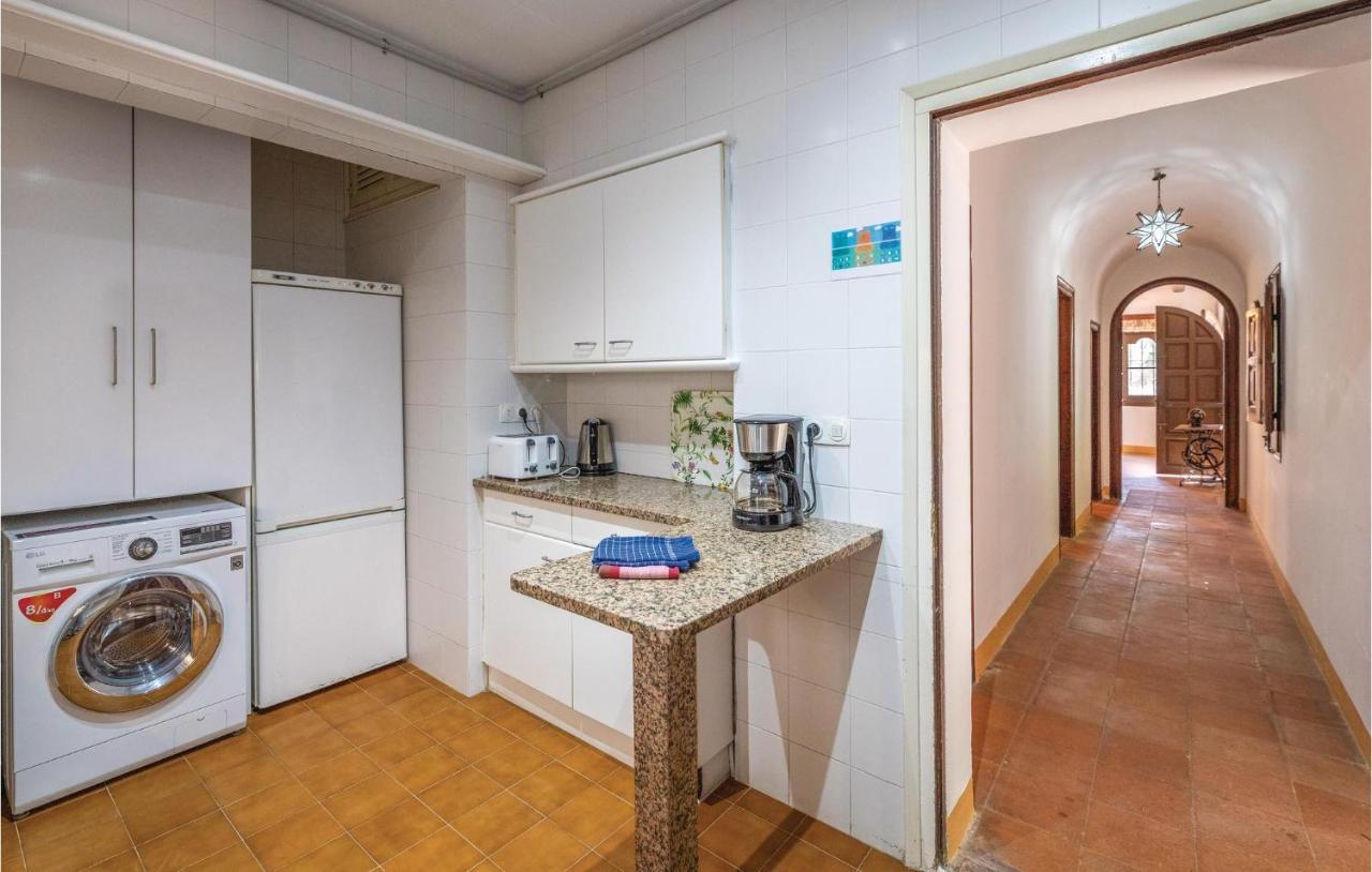 5 Bedroom Beautiful In