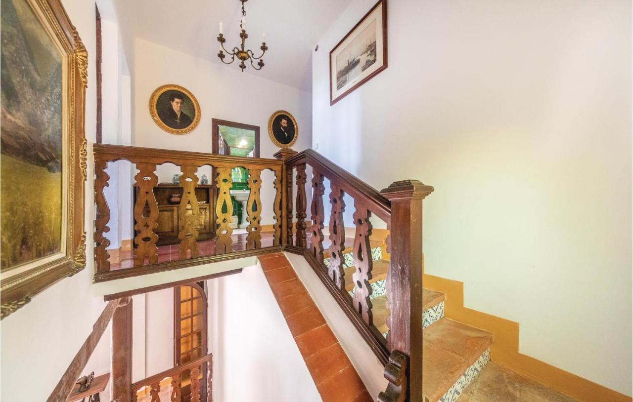 5 Bedroom Beautiful In Сasa de vacaciones *