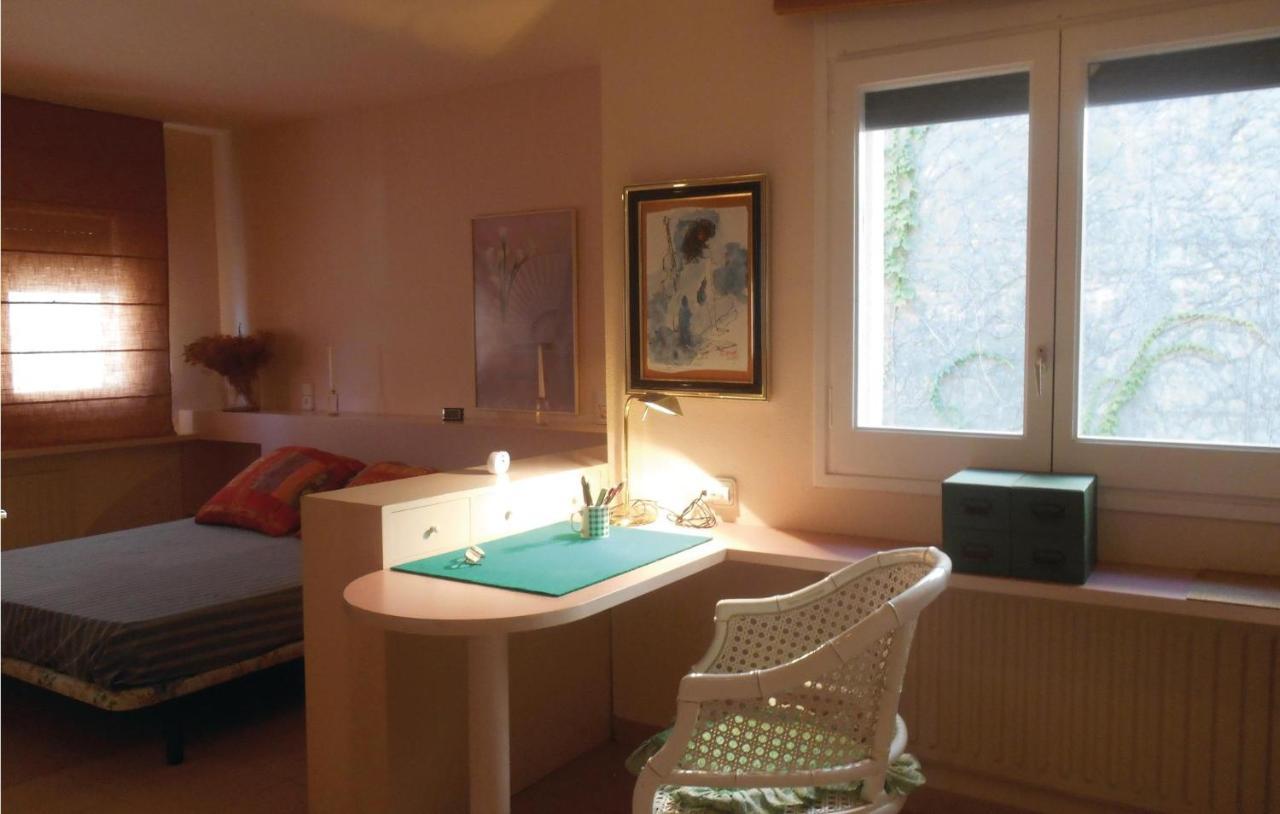 3 Bedroom Gorgeous Apartment In Tossa De Mar