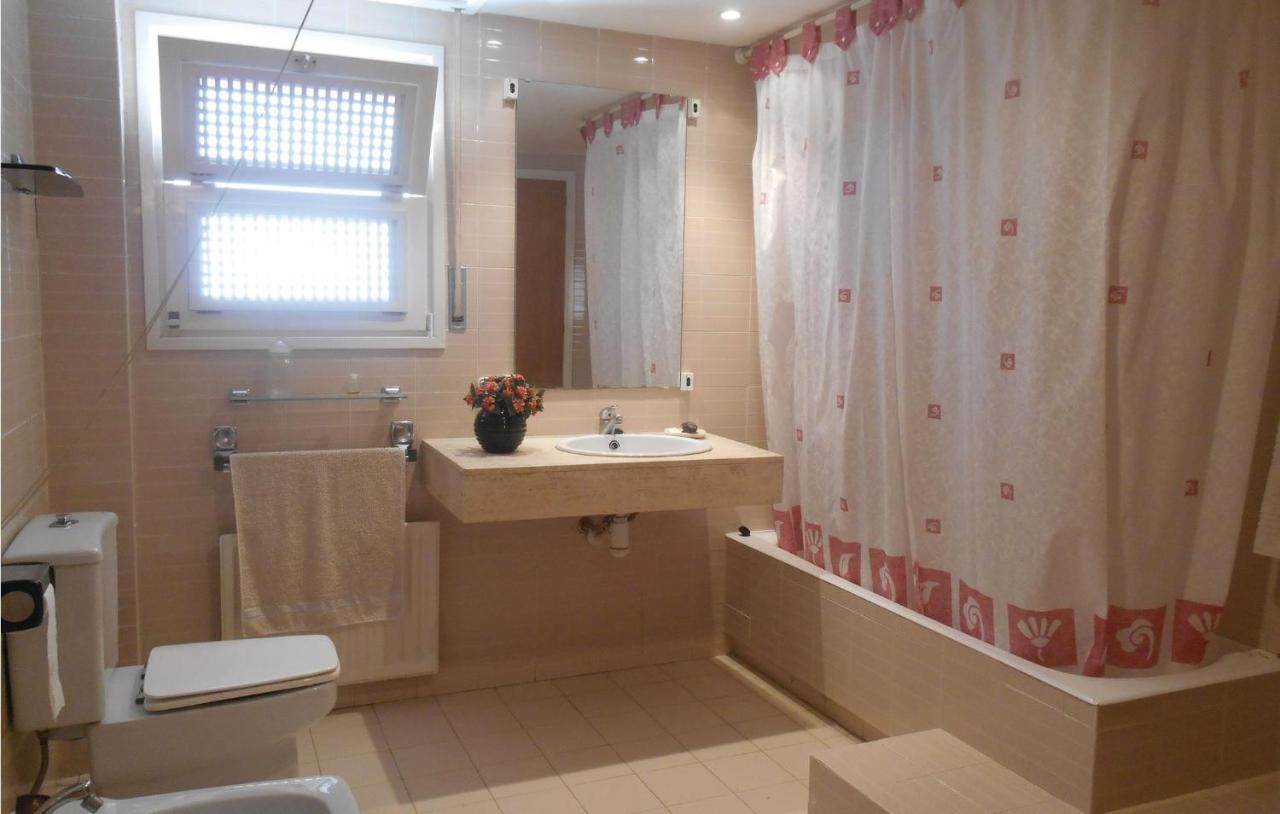 3 Bedroom Gorgeous Apartment In Tossa De Mar Apartment *