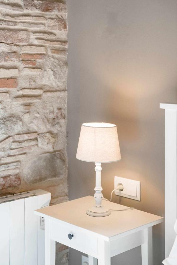 Revitalized In Historical Building Apartamento Gerona