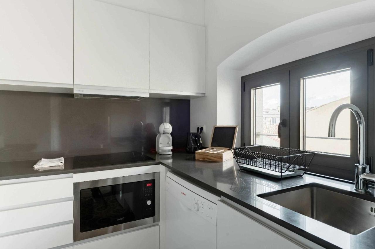 Revitalized In Historical Building Apartamento Gerona