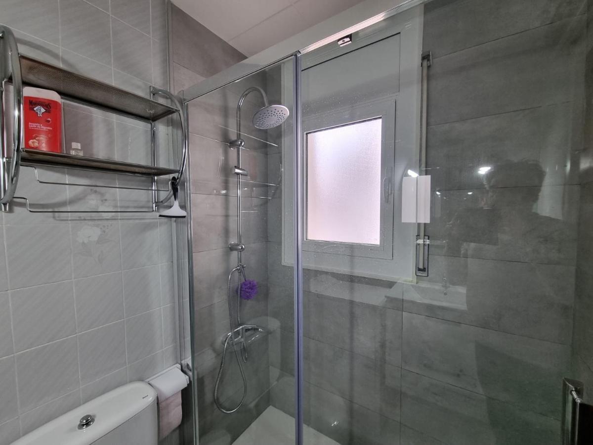 Lovely One Bedroom With Balcony Roses