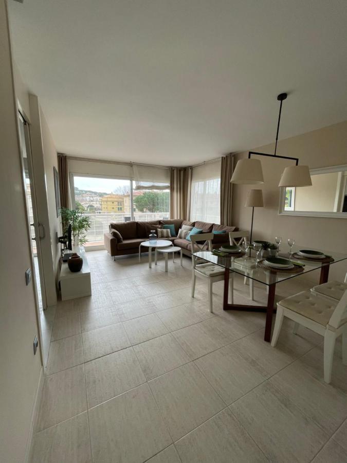 A 600 Metros De La Playa Con Piscina, Ideal Familias *