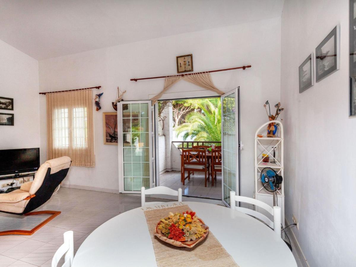 Blanca Feliu By Interhome