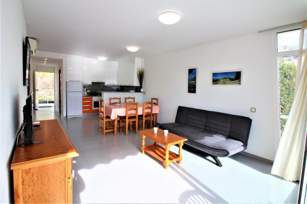 Global Immo 3351 Res. Almadraba Apartamento *