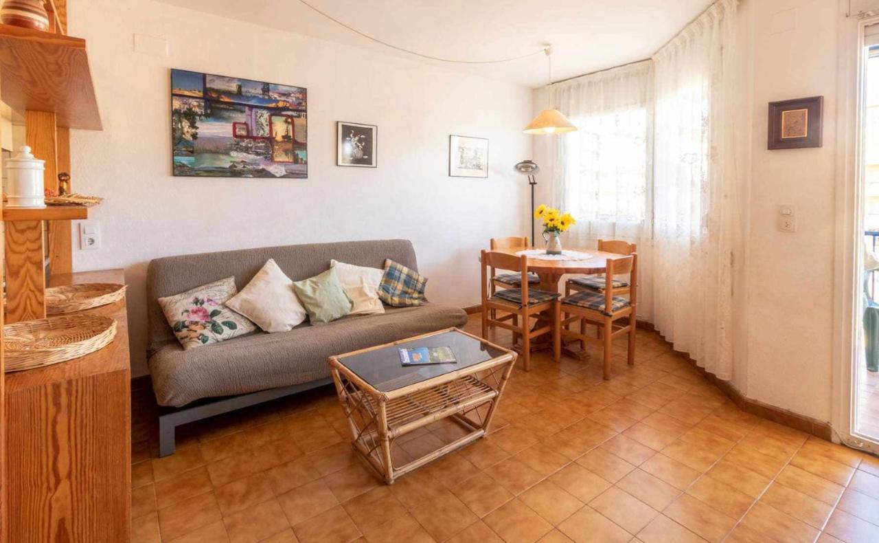 Apartment Grifeu 17 Al Lado De La Playa Llanca