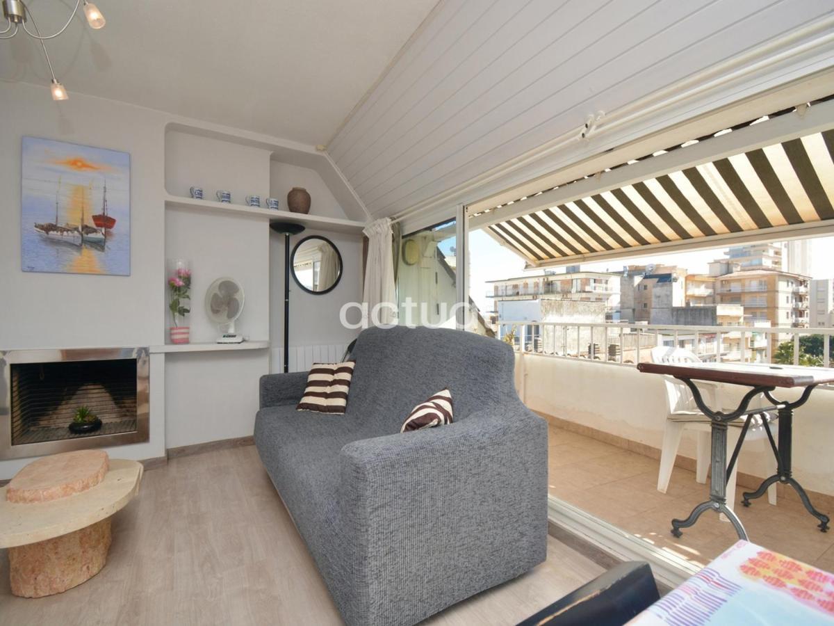 Atico C/ Iglesia Apartment