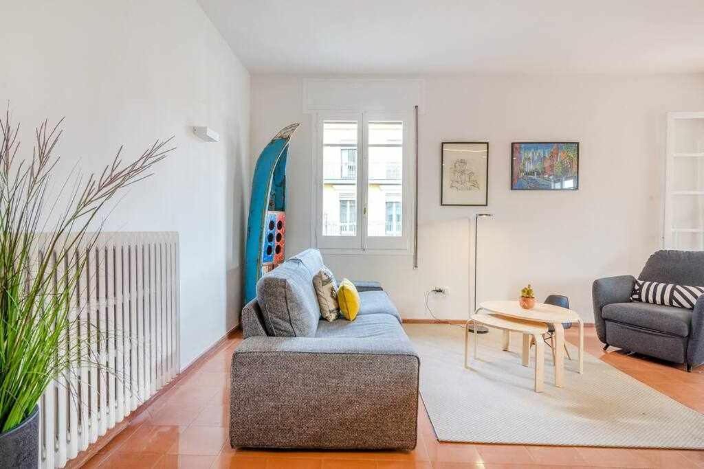 New Floor With A Lot Of Light & Aircon Apartamento