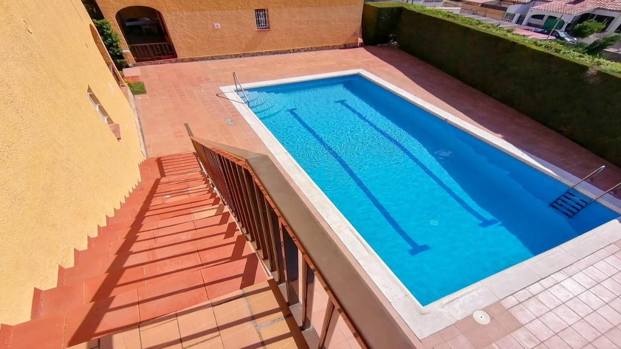 Vacay Ibiza, A Pie De La Piscina Apartment