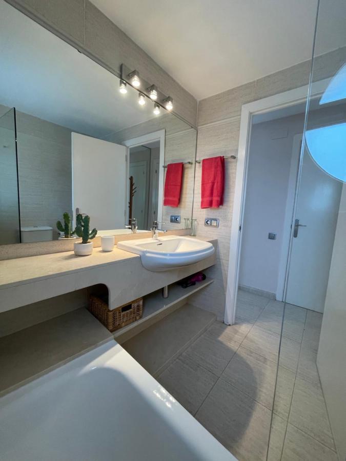 A 600 Metros De La Playa Con Piscina, Ideal Familias Apartment