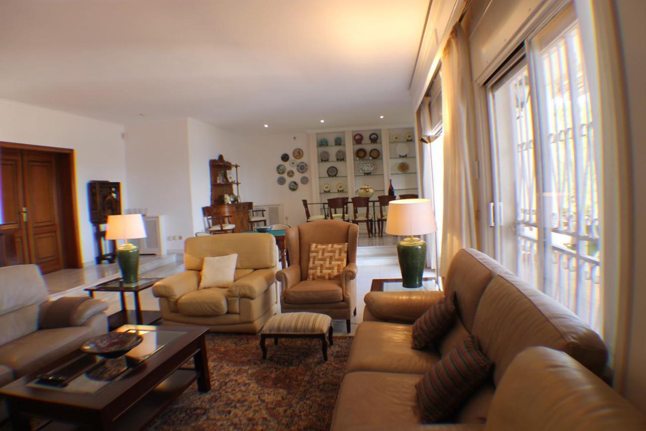 Agi Cibeles Villa Rosas
