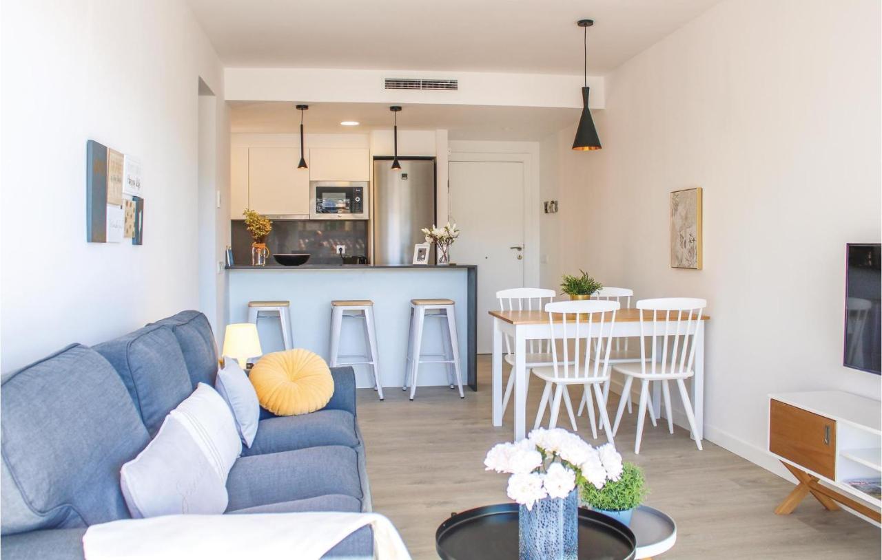 Stunning In With Kitchen