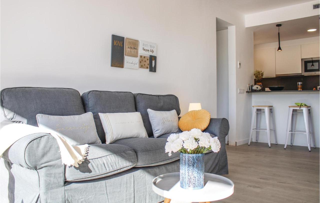 Apartment Stunning In With Kitchen *