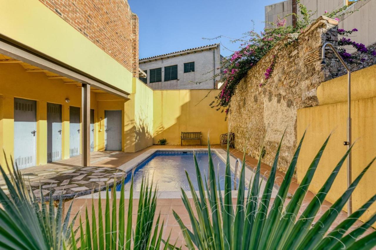 Ground Floor In Centre Of Apartment *