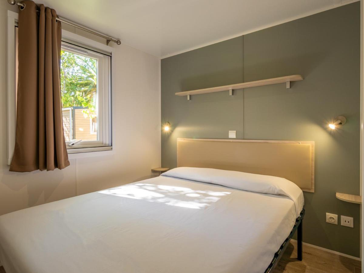 Campsite Vacanceselect Mobil Homes Camping Castell Mar *