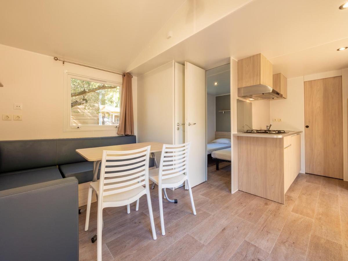 Vacanceselect Mobil Homes Camping Castell Mar * Empuriabrava