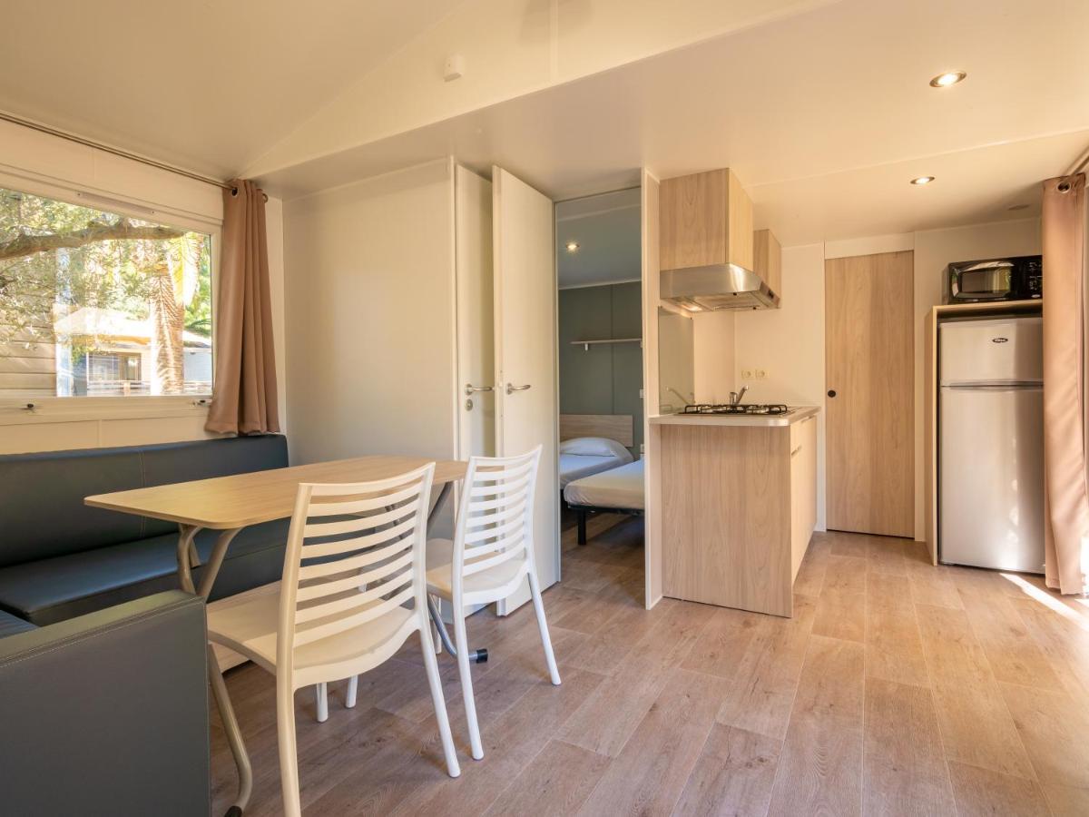 Vacanceselect Mobil Homes Camping Castell Mar * Empuriabrava