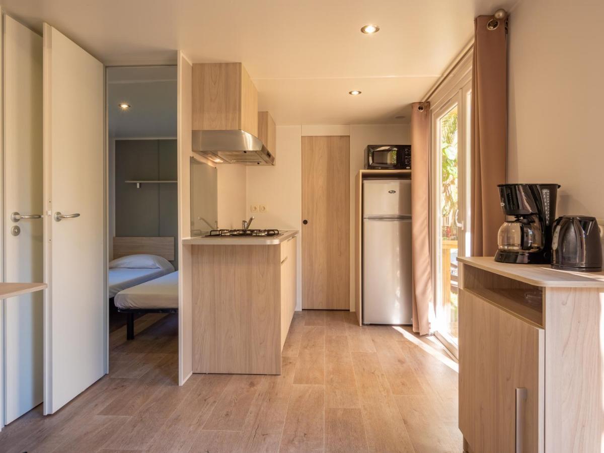 Vacanceselect Mobil Homes Camping Castell Mar Campsite Empuriabrava