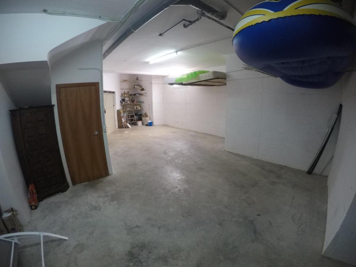 Preciosa Casa Con Piscina De Agua Salada Y Aire Acondicionado * Llanca