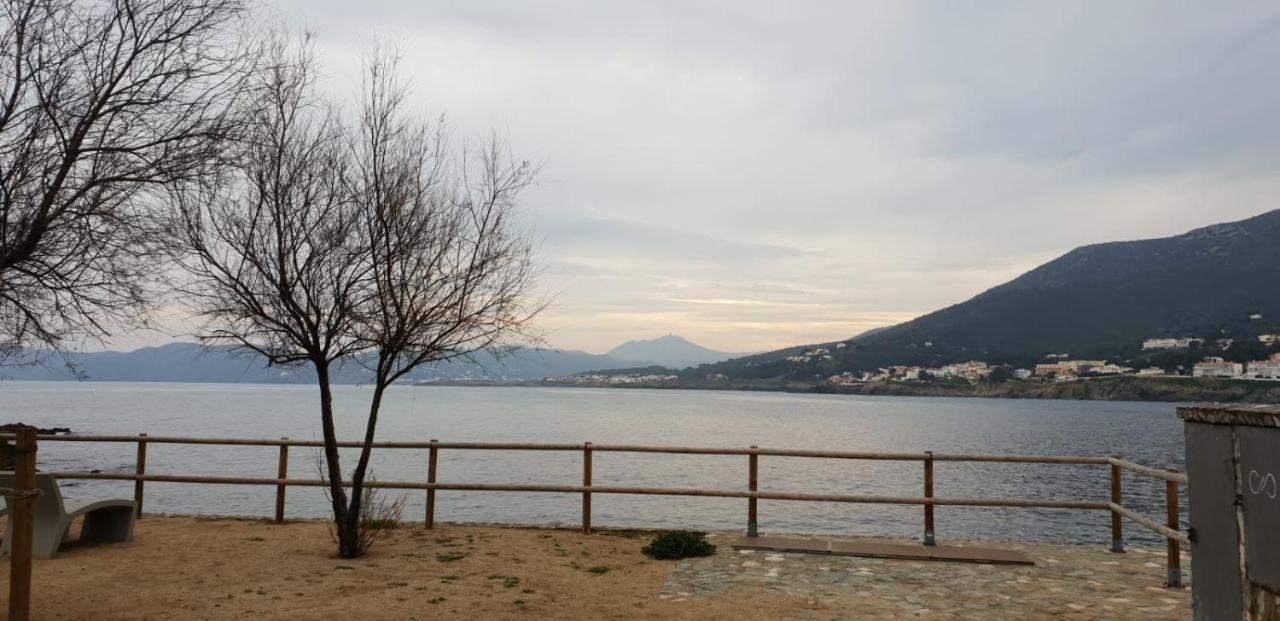 Preciosa Casa Con Piscina De Agua Salada Y Aire Acondicionado Llanca