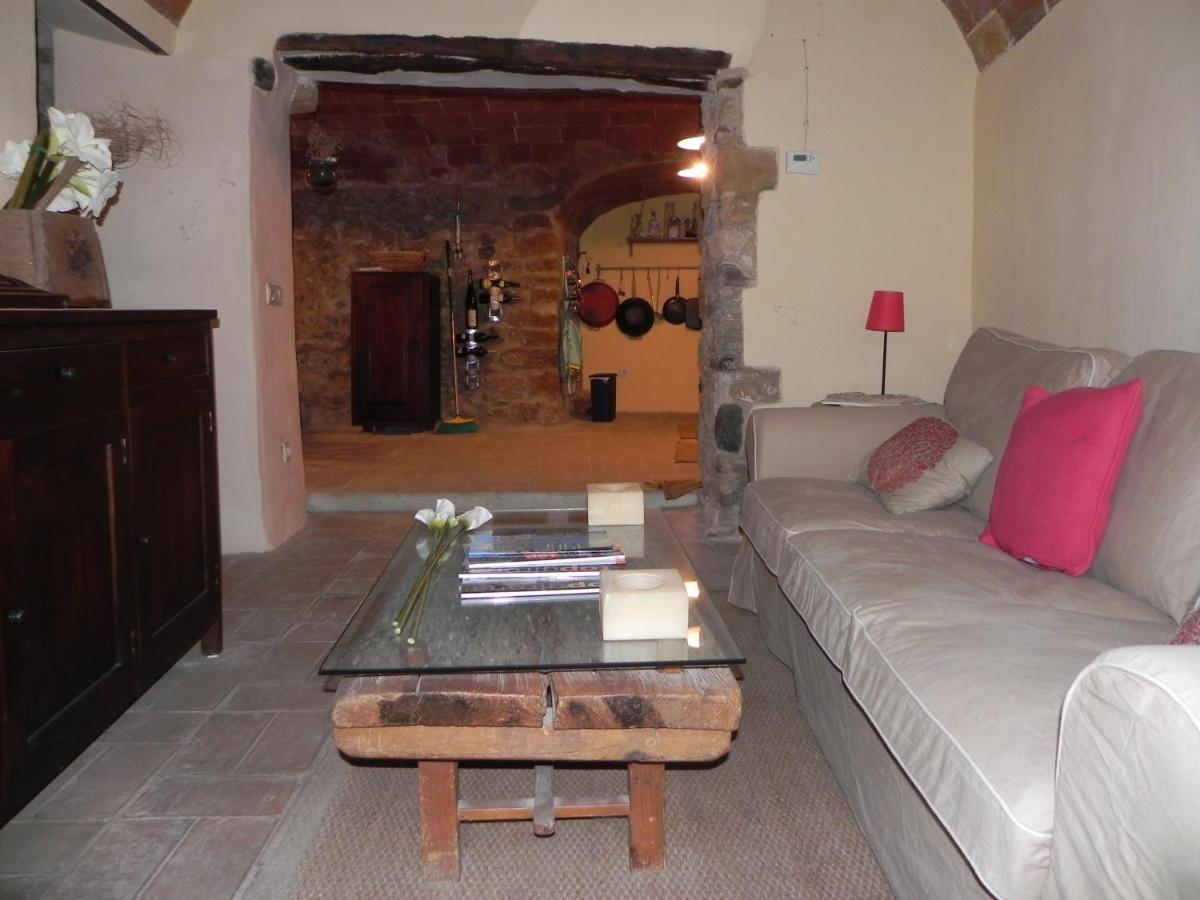 Baix Empordà. Increíble Casa En Pueblo Medieval *