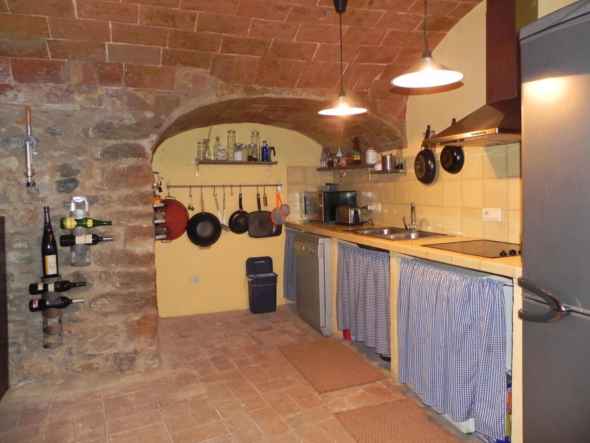 Baix Empordà. Increíble Casa En Pueblo Medieval Сasa de vacaciones Cruïlles