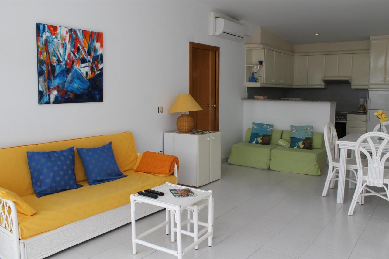 Agi Residencial Almadraba *