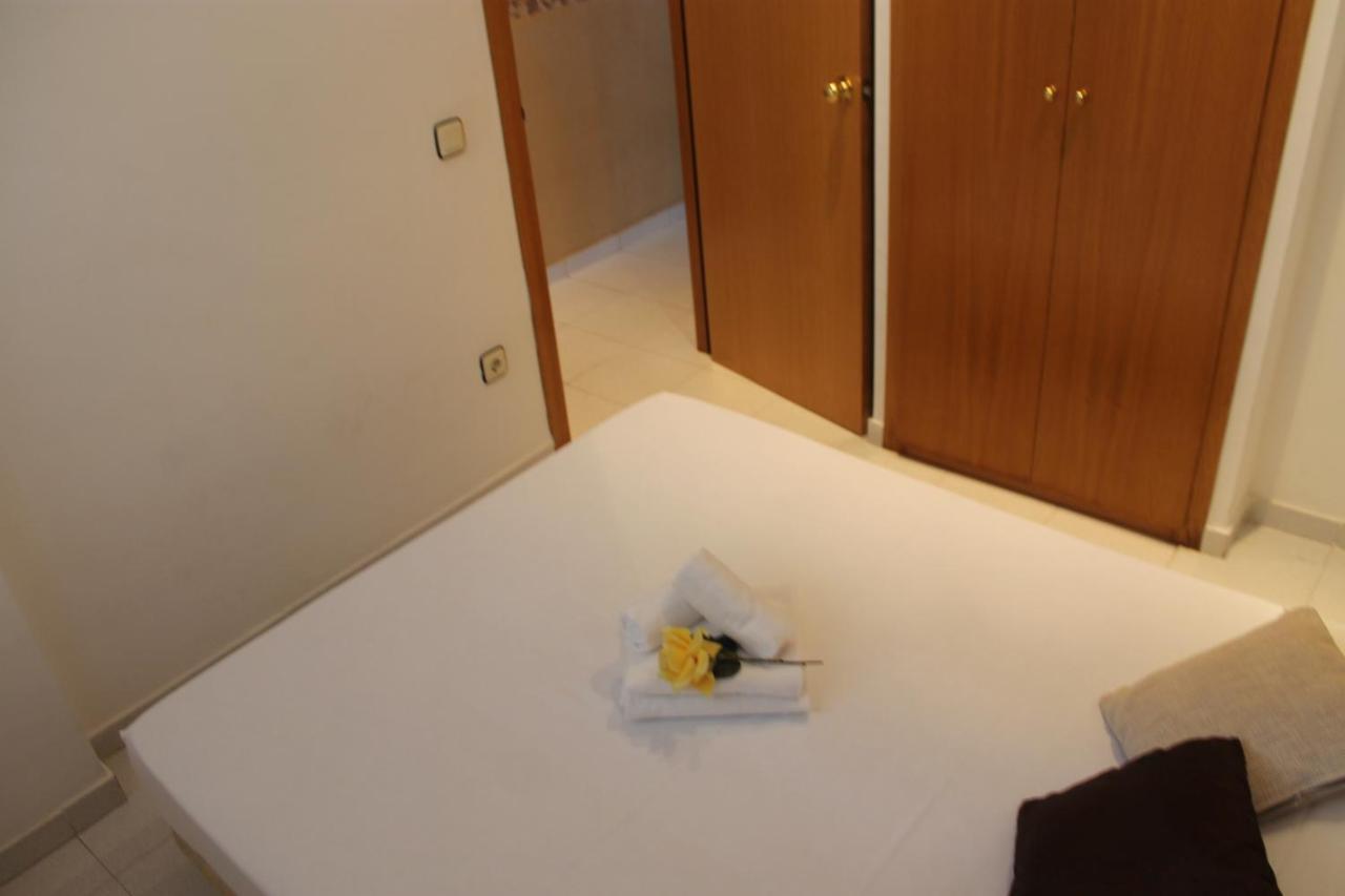 Agi Residencial Almadraba *