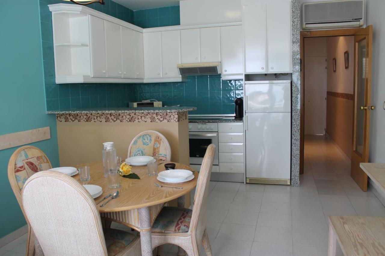 Agi Residencial Almadraba *
