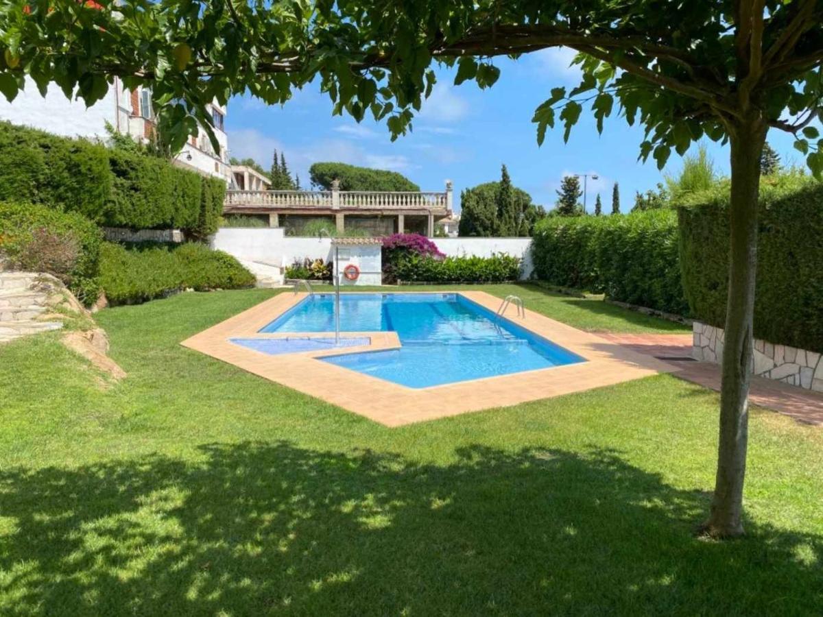 Casa Blanca-42 Piscina Wifi 6pax Homestay *