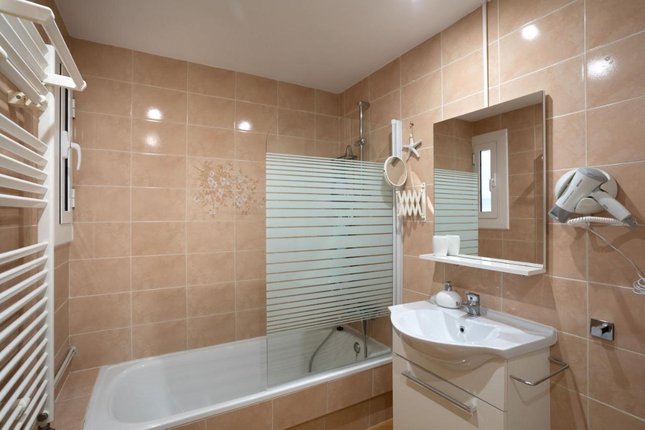 Bonita Con Jardin Privado Y Piscina Comunitaria Holiday home