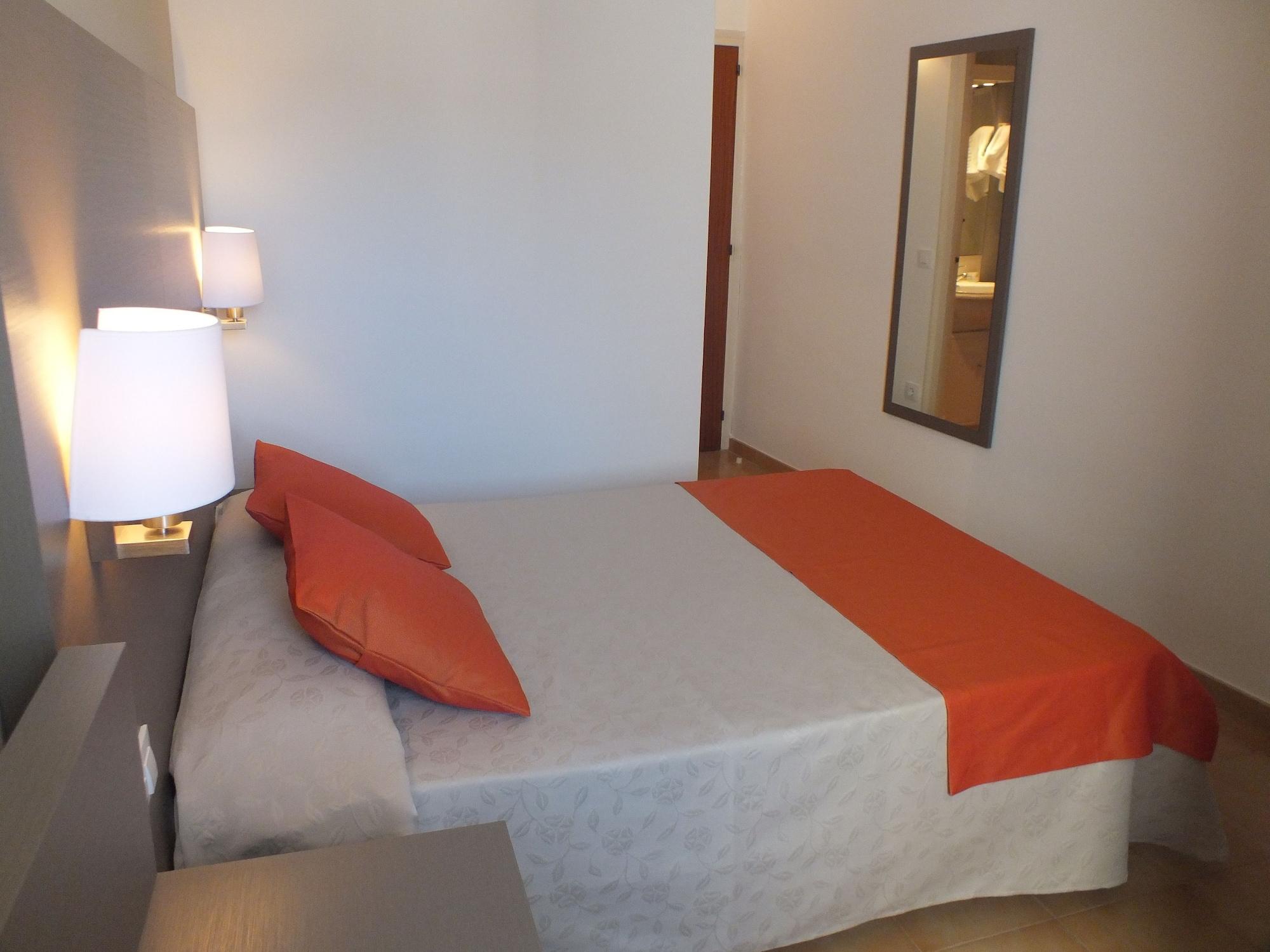 Risech Hotel 2*