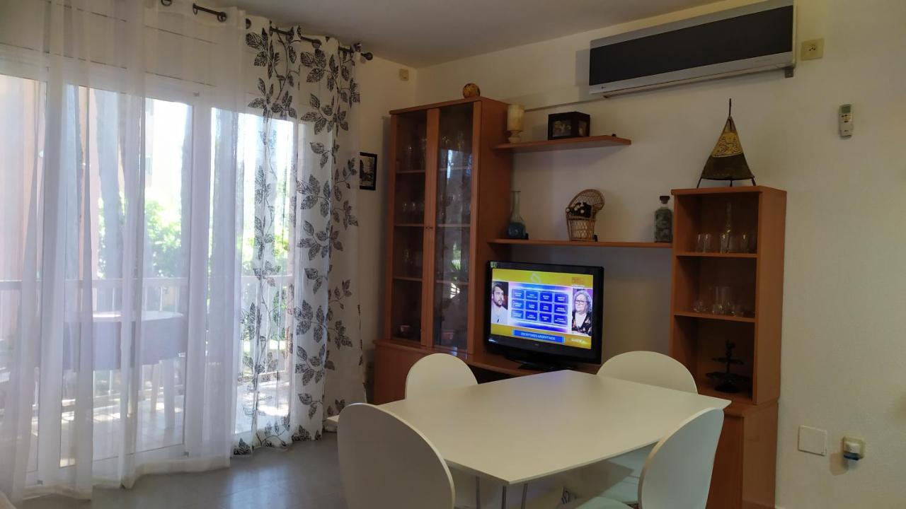 Bonito Apartamento, Con Piscina, Excelente Wifi Y Aire Acondicionado * Pals