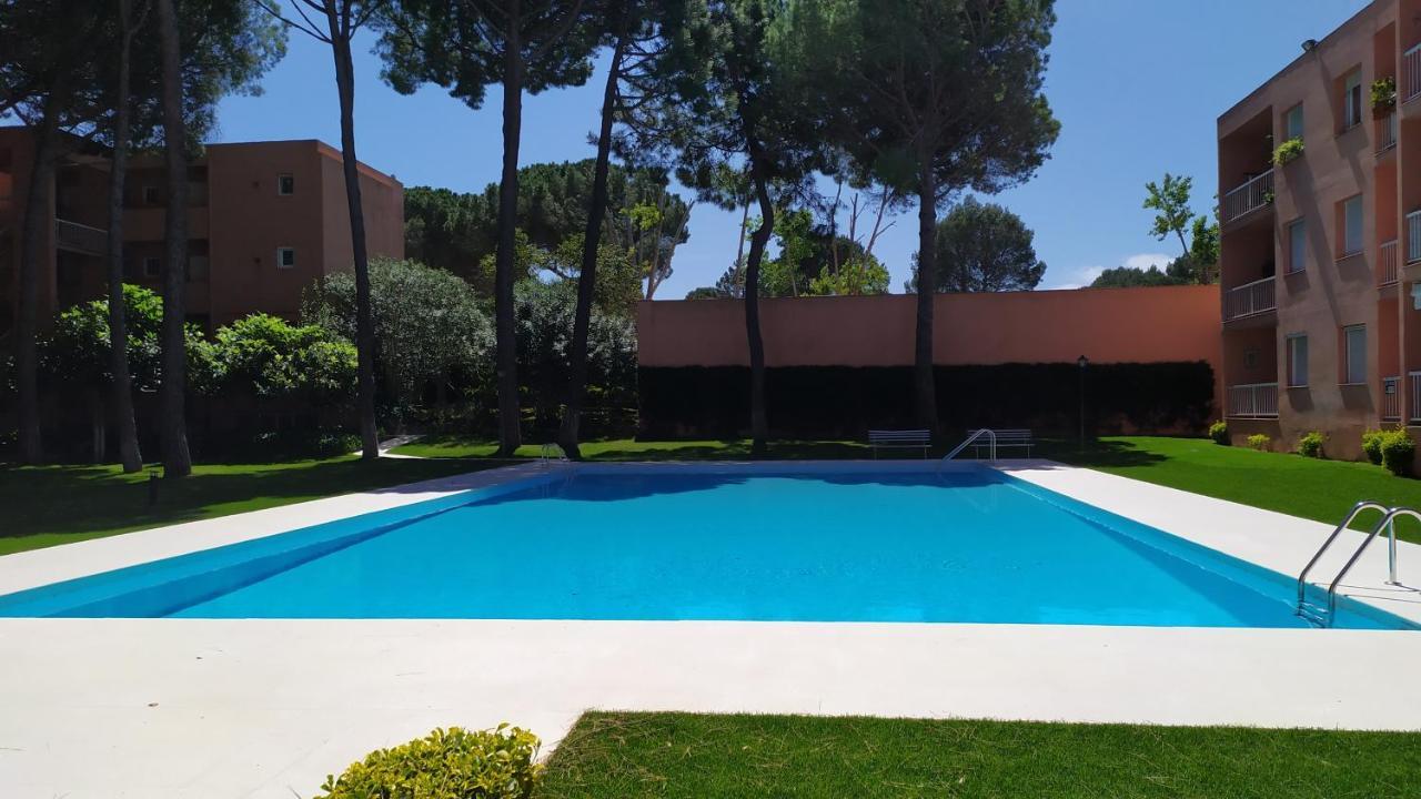 Bonito Apartamento, Con Piscina, Excelente Wifi Y Aire Acondicionado