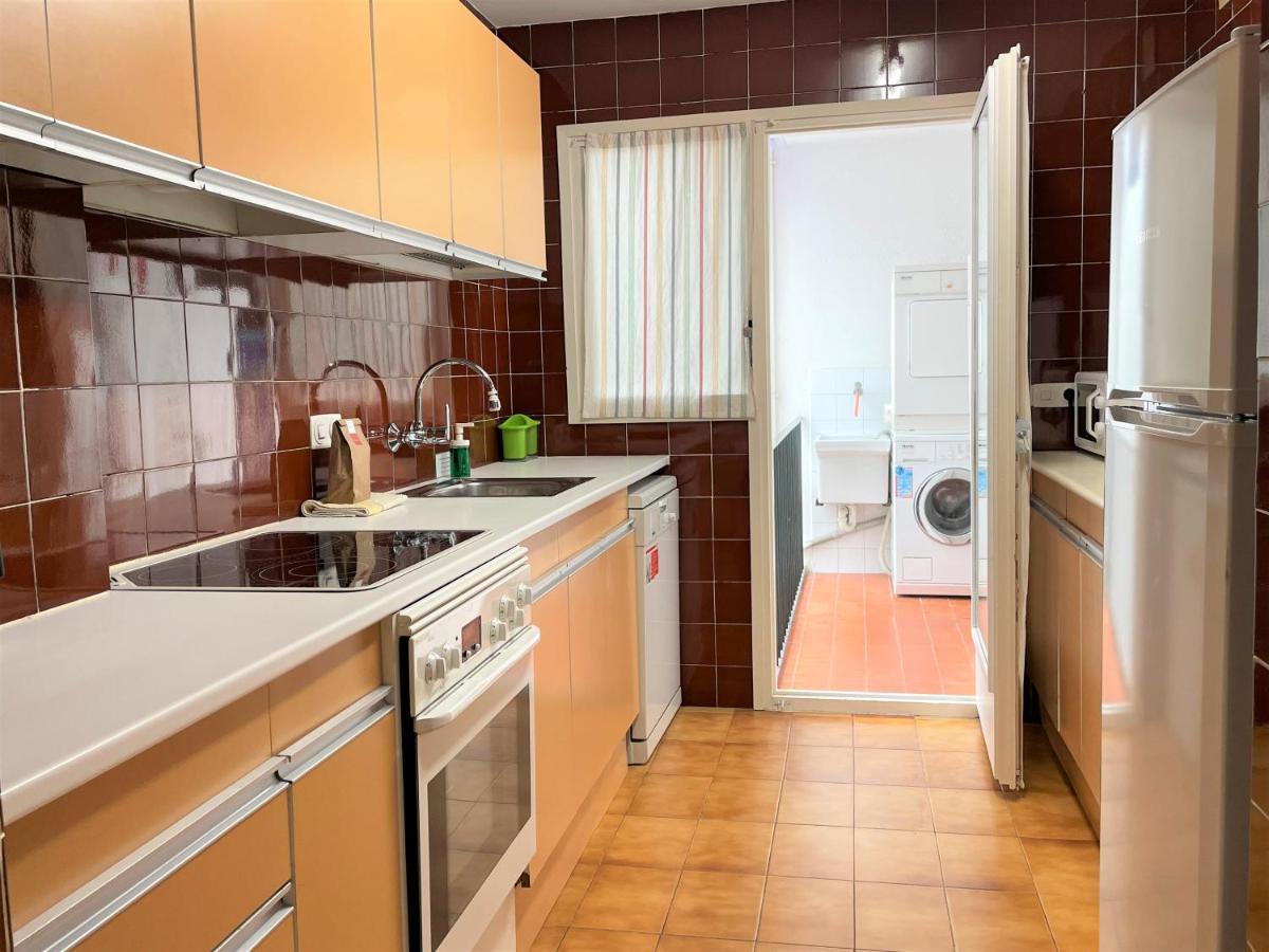 Serinyana - Acogedor Y Centrico Apartamento Con Amplia Terraza Cadaques