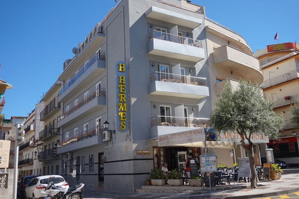 Hermes Hotel *