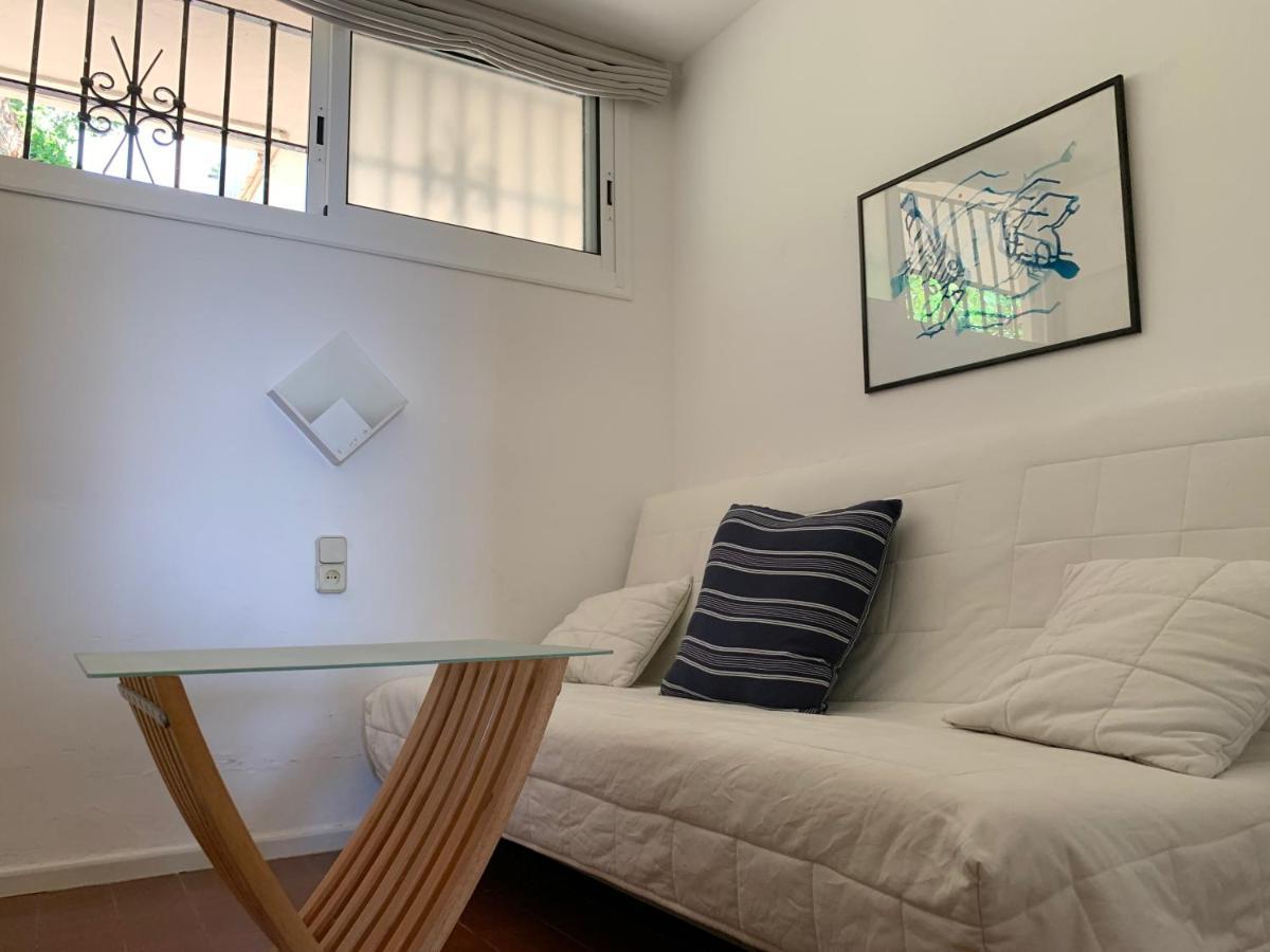 Apartamento ⭑ Terrace + Sea Views + Private Beach. What Else? ⭑