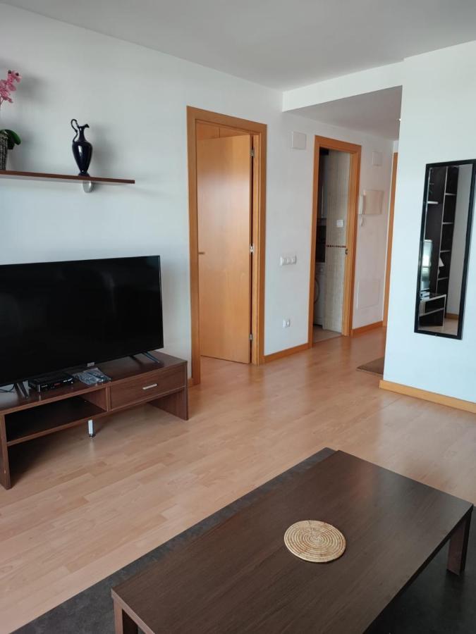 Proche Commerces Avec Grande Terrasse Et Piscine * Roses