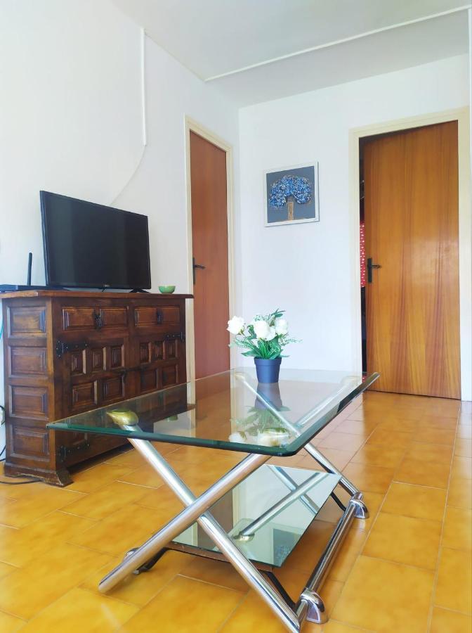 Apartamento Bonito Apartamento Muy Cerca De La Playa Ampuriabrava