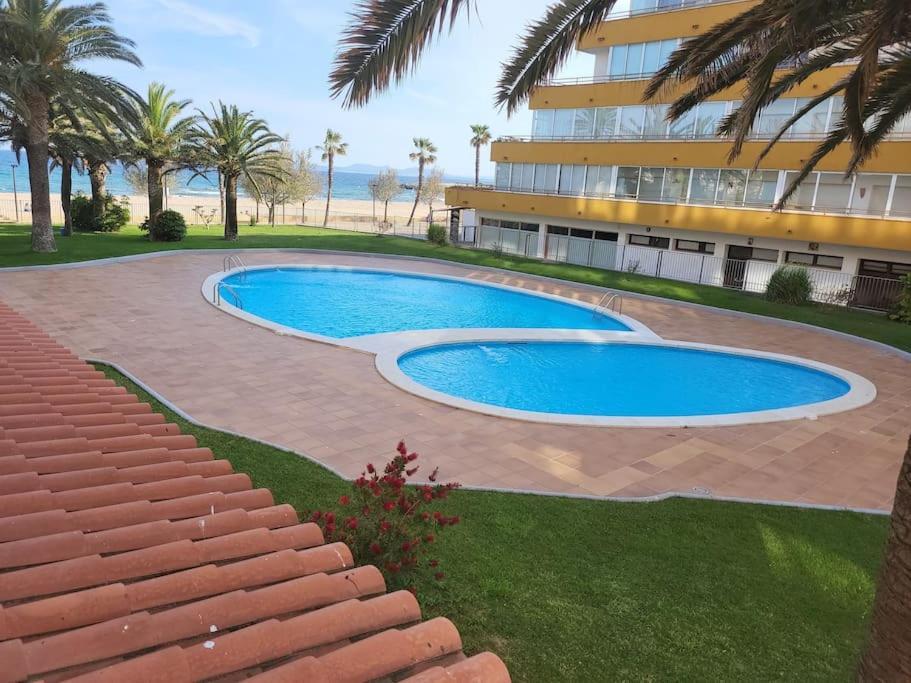 Superbe Apartement En Avec Piscine Rosas