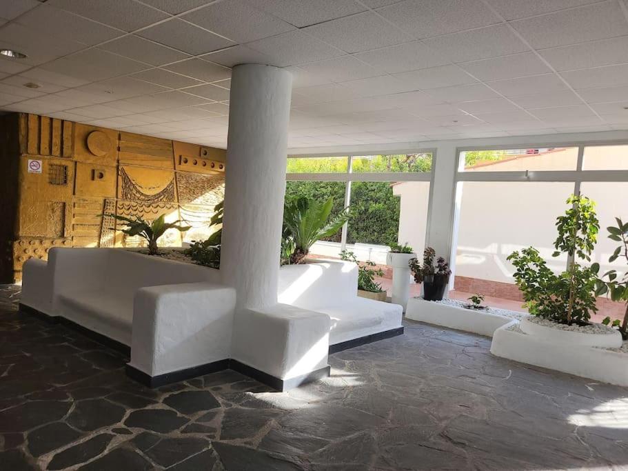 Superbe Apartement En Avec Piscine * Rosas