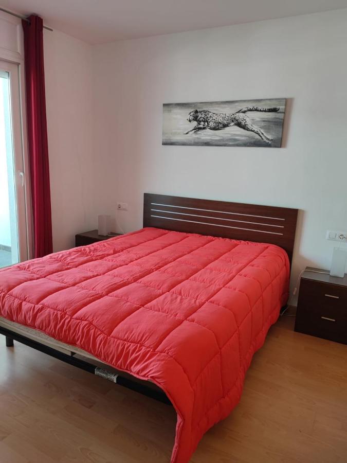 Proche Commerces Avec Grande Terrasse Et Piscine Apartment Roses