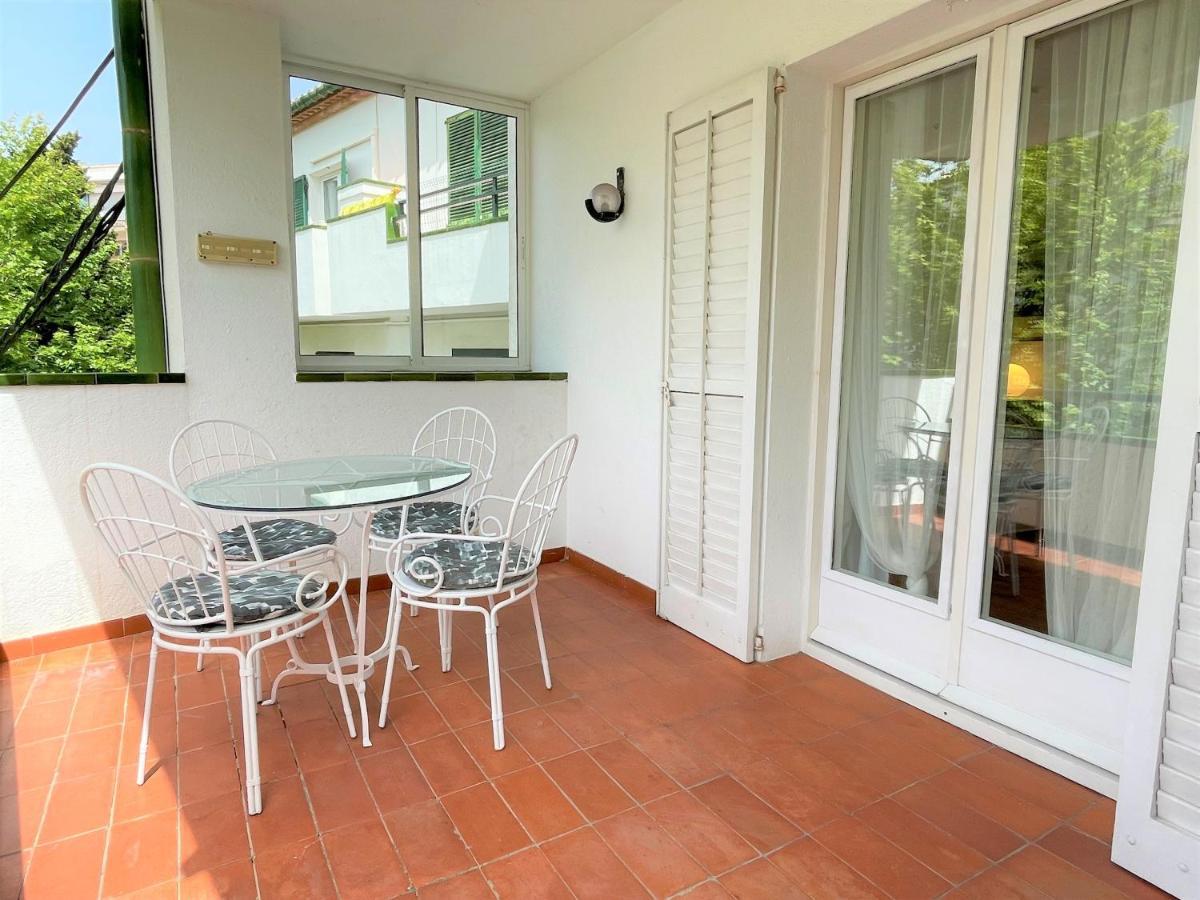 Serinyana - Acogedor Y Centrico Apartamento Con Amplia Terraza Cadaques