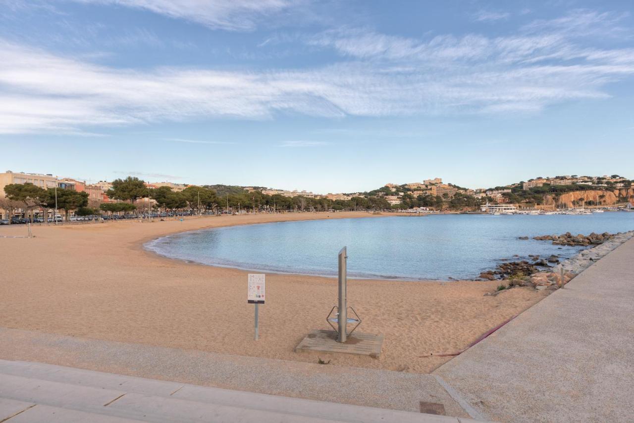 Apartment Hauzify I Apartament Blaucel Sant Feliu de Guixols