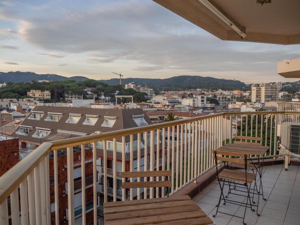 Catalunya Per 4 Persones En Edifici Del Passeig Maritim Amb Vistes Sobre La Vall D'aro