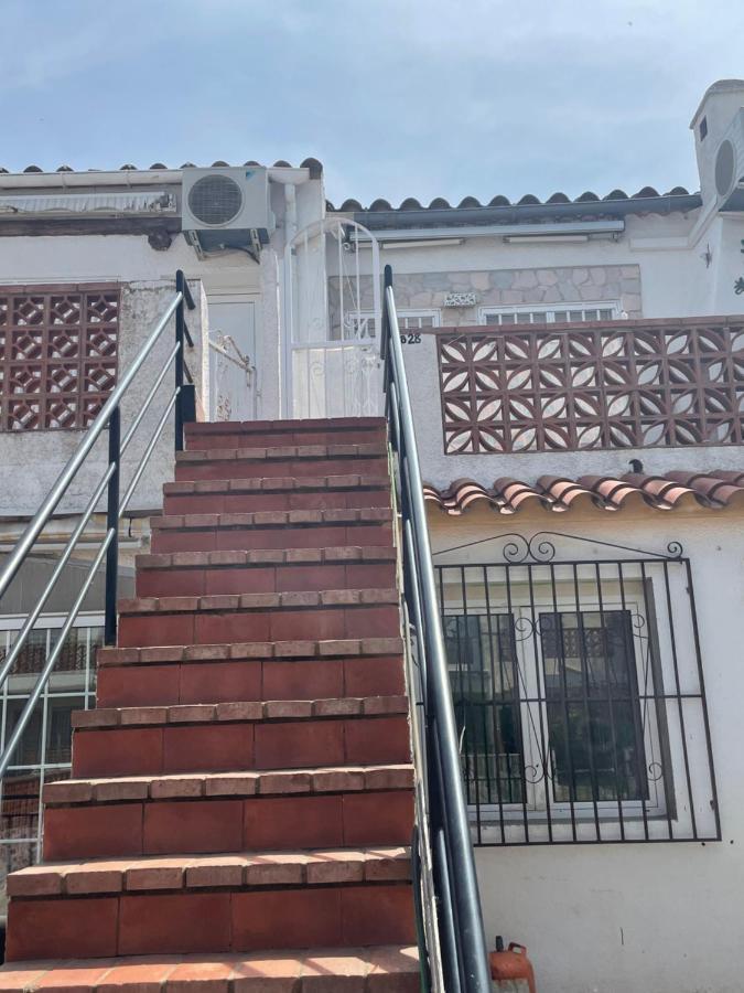 Trabuc - Apartamento Con Piscina Comunitaria * Empuriabrava