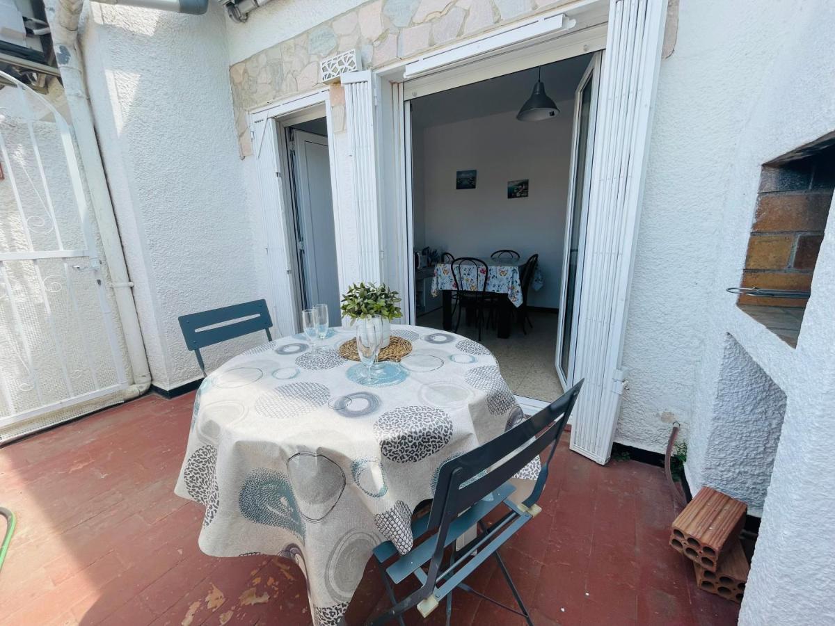 Apartment Trabuc - Apartamento Con Piscina Comunitaria Empuriabrava
